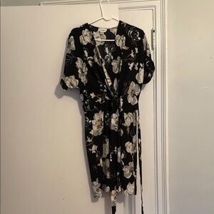 Jaclyn Smith Black and White Floral Dress